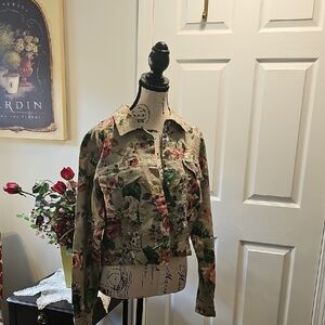 Floral Pink/Green Cotton-Blend, Fitted, Jean Jacket, Bangkadesh, Size Medium